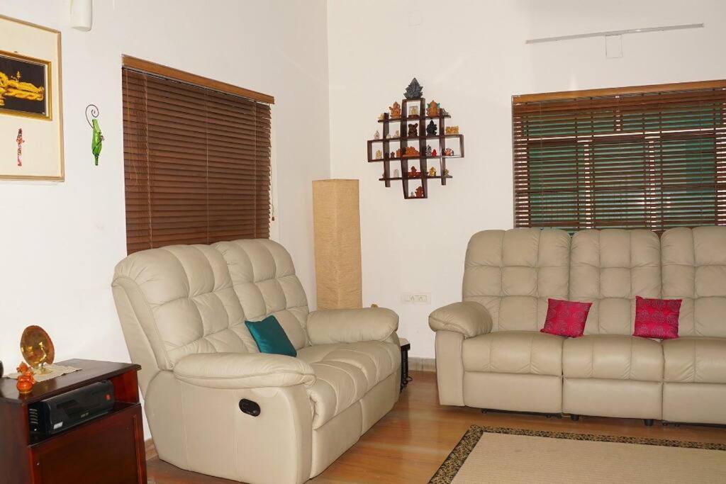 Sowparnika - A Family Home Experience Kochi Екстериор снимка